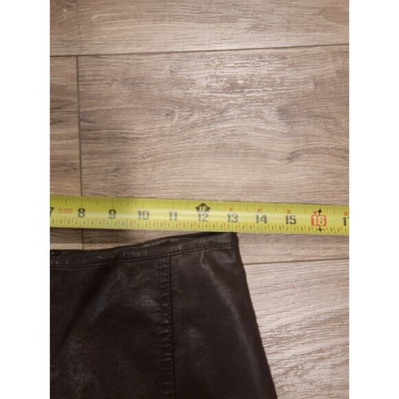 Free People Mini Skirt Vegan Leather Chocolate Brown Boho Rock X-Small 26" Waist - Picture 8 of 12